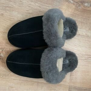 UGG Women's Scuffette II Slipper